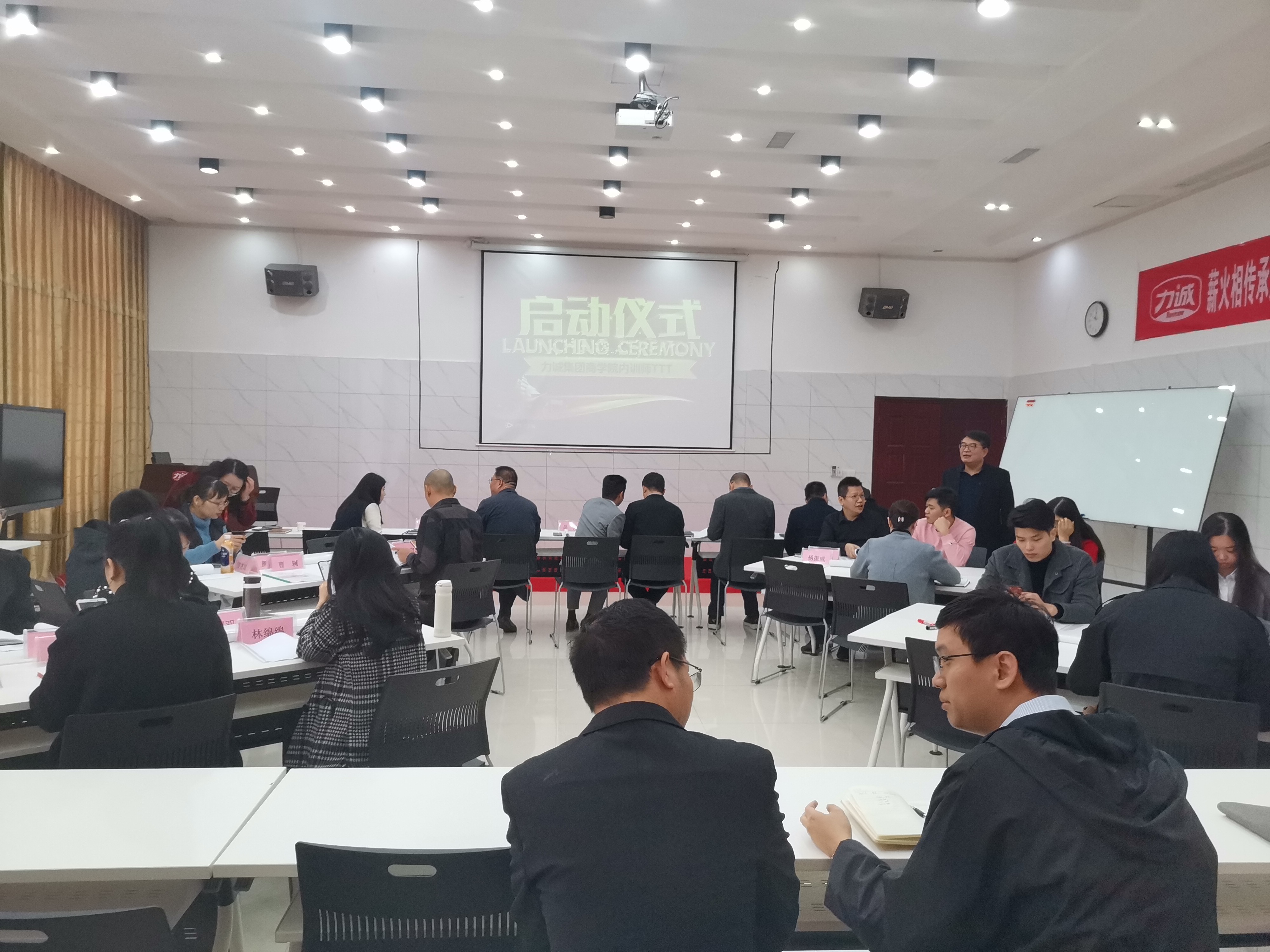 QQ图片20211127084645.jpg
